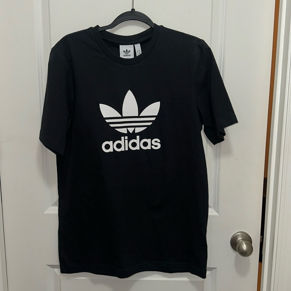 Adidas Tshirt